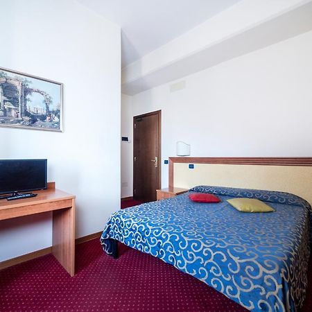 Hotel Italia & Lombardi Montefiascone Luaran gambar