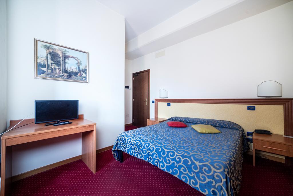 Hotel Italia & Lombardi Montefiascone Luaran gambar
