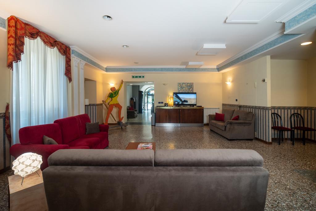 Hotel Italia & Lombardi Montefiascone Luaran gambar