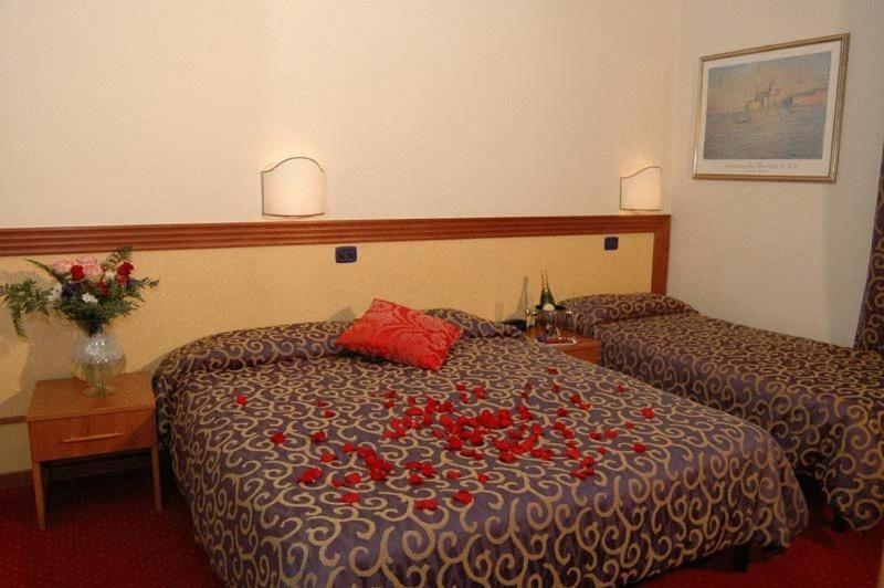 Hotel Italia & Lombardi Montefiascone Luaran gambar